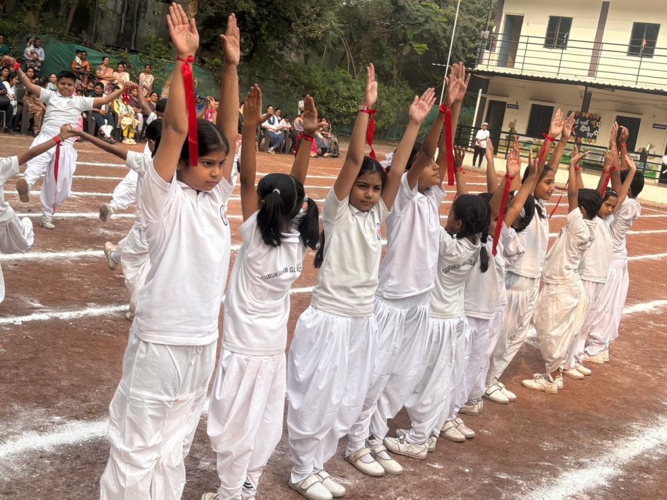Hands up in the drill display