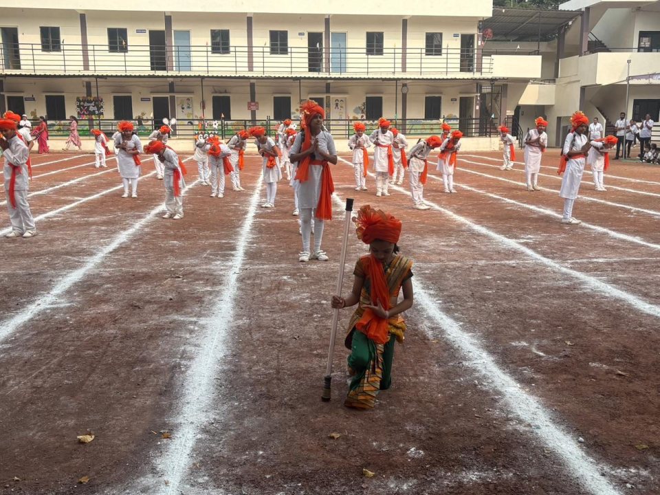 The lezim squad on the school ground