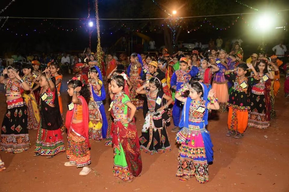 The garba circle in full swing